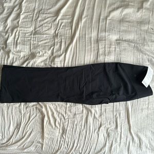 Smooth fit pull on high rise crop